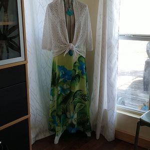 Soft surroundings, Medium, blue& green